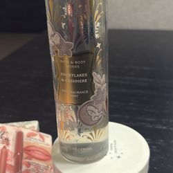 Snowflakes And Cashmere 