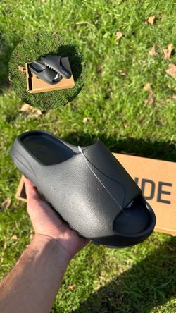 Yeezy Slide Onyx