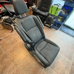 Honda Odyssey Leather Seat. 150