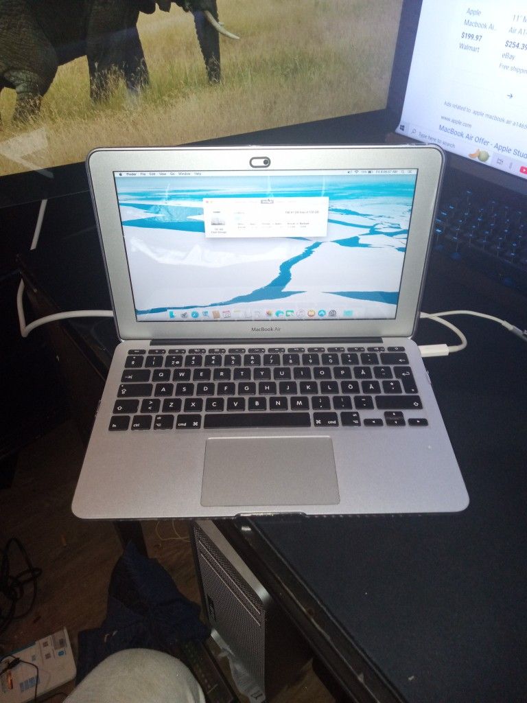 Apple MacBook Air   Model A1465