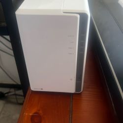 NAS Synology DD215j