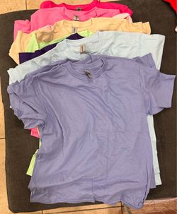 12 New Gildan Youth T-Shirts – Assorted Colors & Sizes