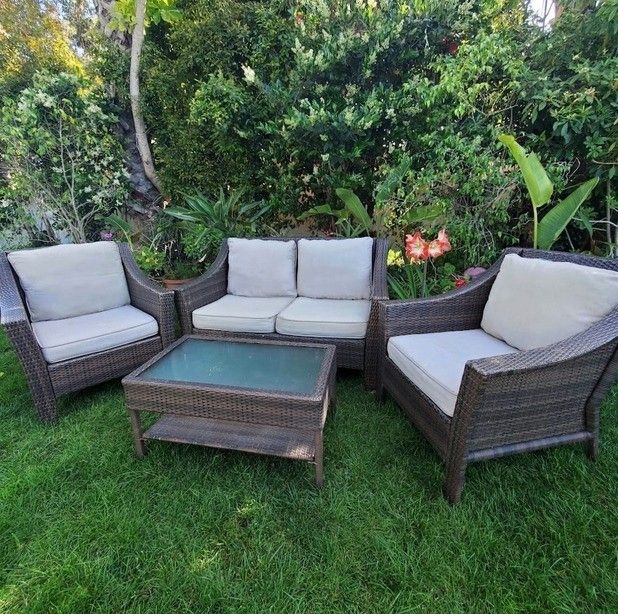 4 PC Wicker Patio Set