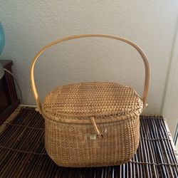 Adorable small basket