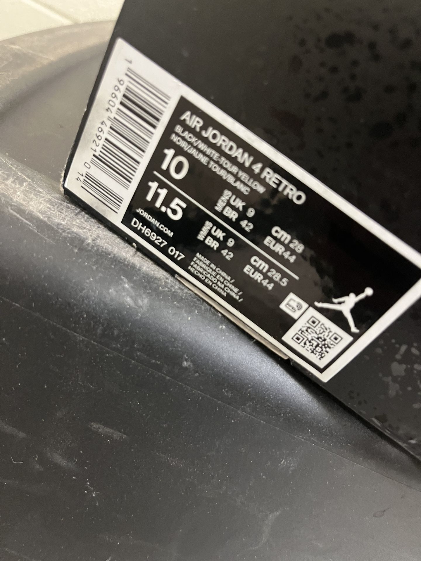 Jordan 4 Retro Thunder