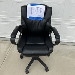 Office Desk Chair (free)