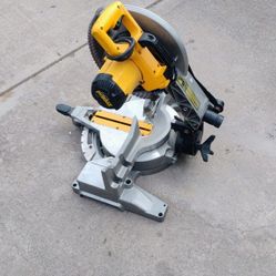 DeWalt Miter Saw