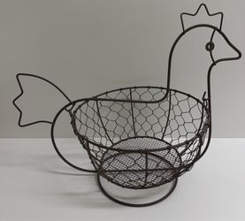 Vintage Chicken Shaped Wire Metal Egg Basket Brown Farmhouse Décor 15in Medium