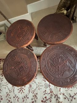 Stool’s wood / leather top