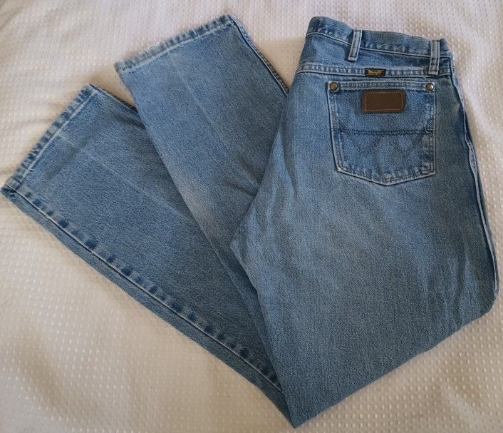 Wrangler George Strait Cowboy Cut Collection Jeans Men's Size 36x32 $10
