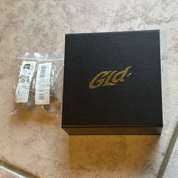 SILVER CHAIN FROM GLD ALONG WITH FREE ITEMS