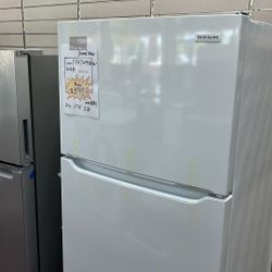 Refrigerator White 30” In New Open Box Scratch And Dents 