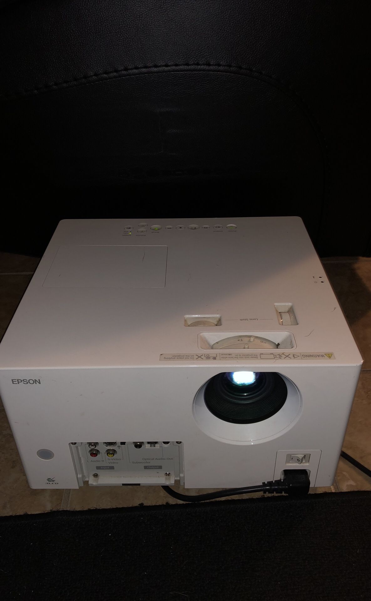Epson moviemate 25 dvd projector with built in speakers works great( missing remote) has Audio/ Video connections