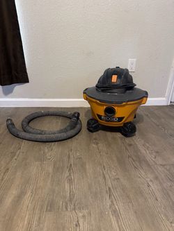 RIDGID 12-Gallon 5.0 Peak HP Wet/Dry Shop Vacuum w/ Hose & Filter