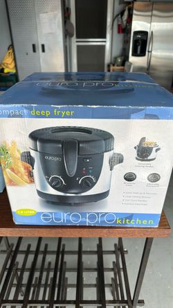 Compact, deep fryer