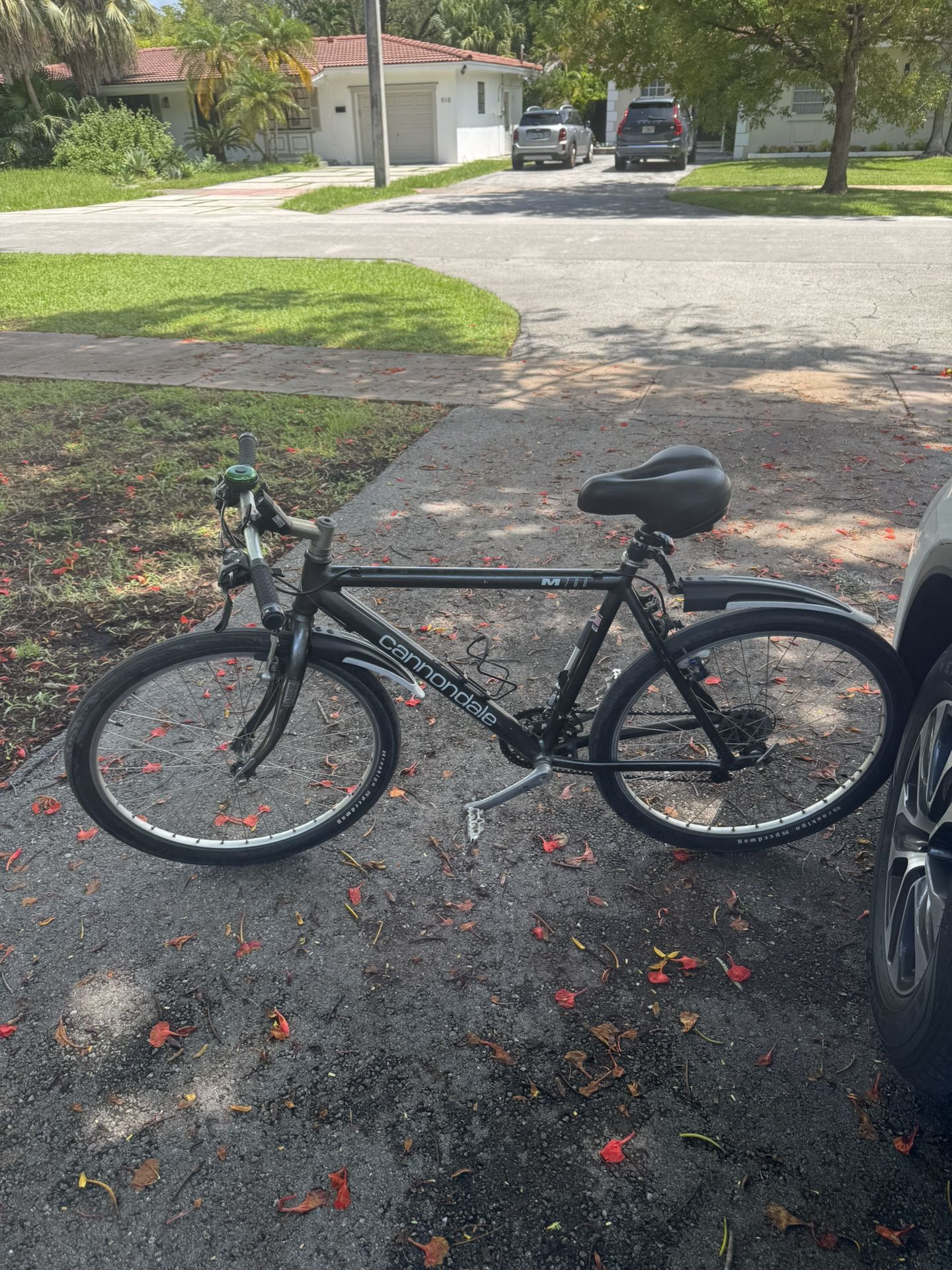 Cannondale M700 Mountain Bike