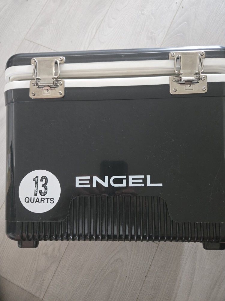Engel Hi-performace 13 Quart Cooler