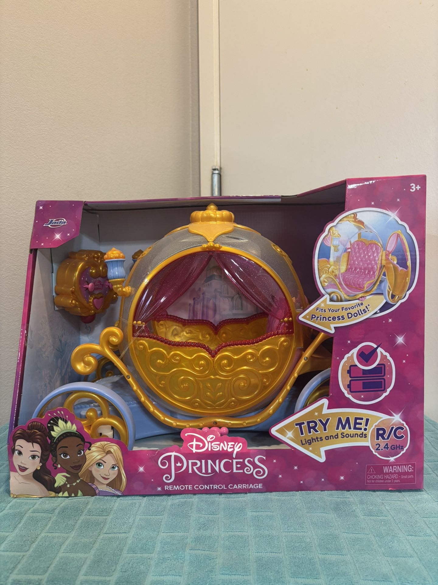 Talking remote control carriage