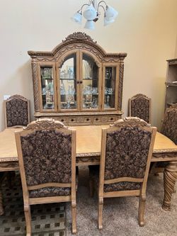 Ashley Furniture Formal Dining Set with China Cabinet – Excellent Condition