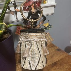 Tussel Woven Bucket Bag