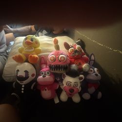 Five Nights At Freddy Plushies 