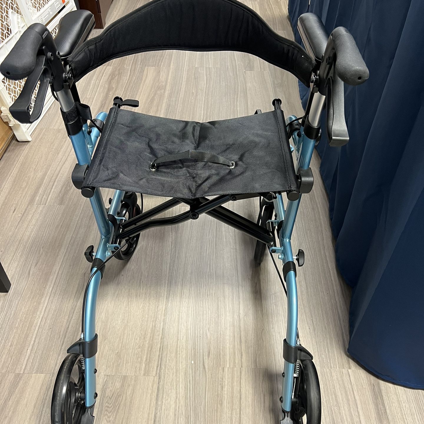 Reversible transport chair And walker with seat Light weight