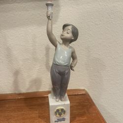 Lladro ( Olympic Torch)