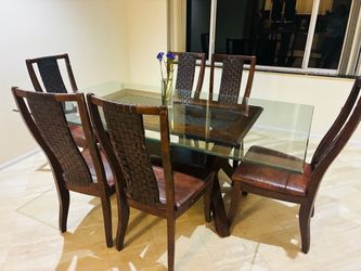 7-Piece Dining Set – Glass Top Table + 6 Solid Wood Chairs (Good Condition) -