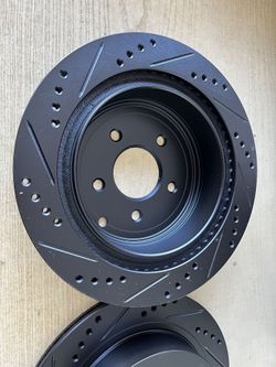 Infiniti QX70 14-15-16-17 Rear Drill Slot Black Rotors Ceramic Brake Pads