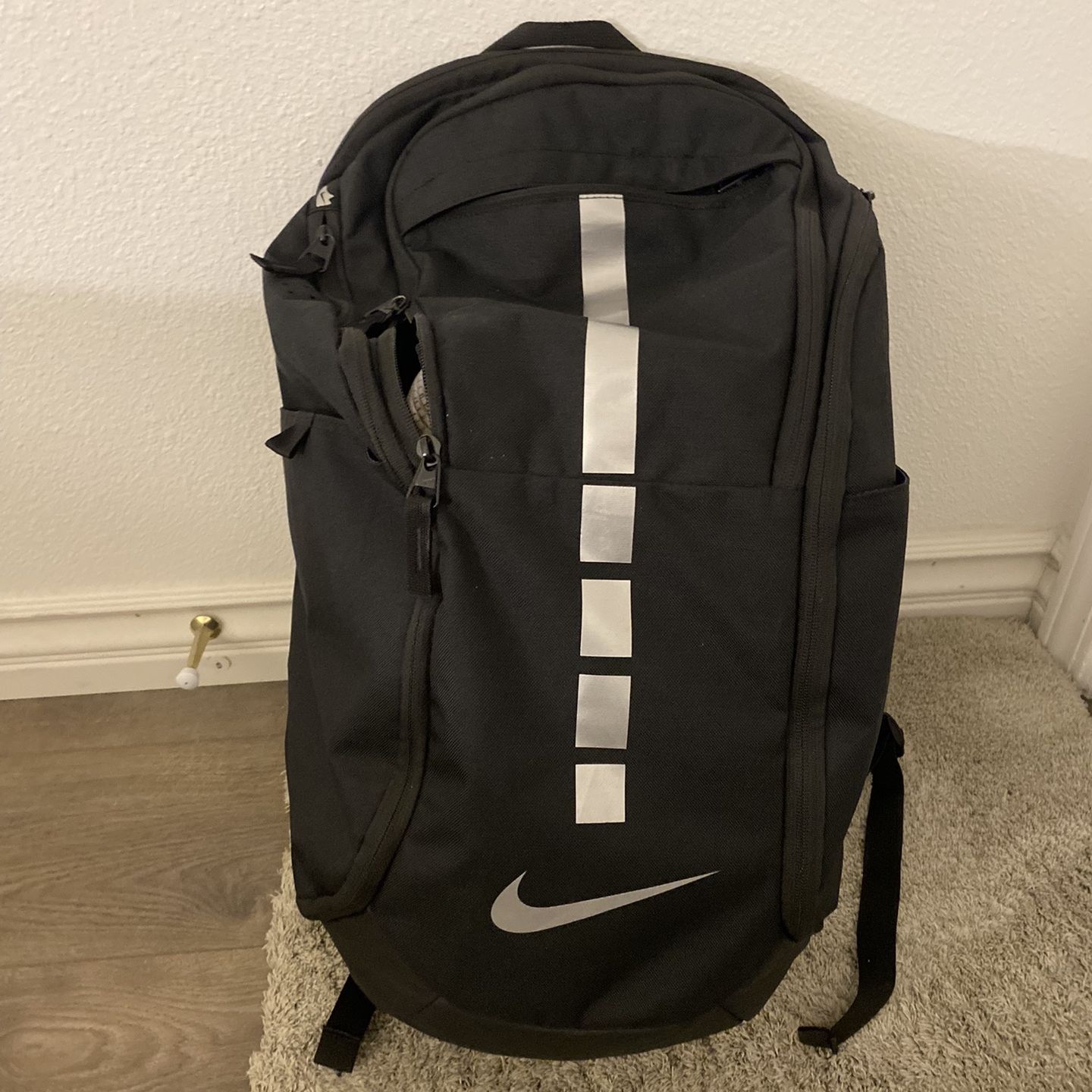 Nike Elite Backpack for Sale in Carson, CA - OfferUp