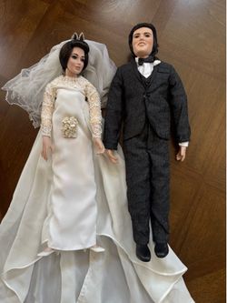 2008 Elvis and Presley Wedding Doll Set