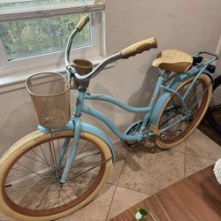 Woman’s Beach Cruiser 