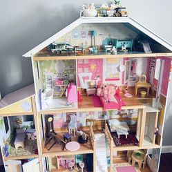 Doll House 