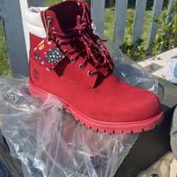 Timberlands Special Christmas Red Addition 