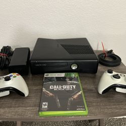 Xbox 360 Slim 250GB – Black Ops Bundle (Great Condition)