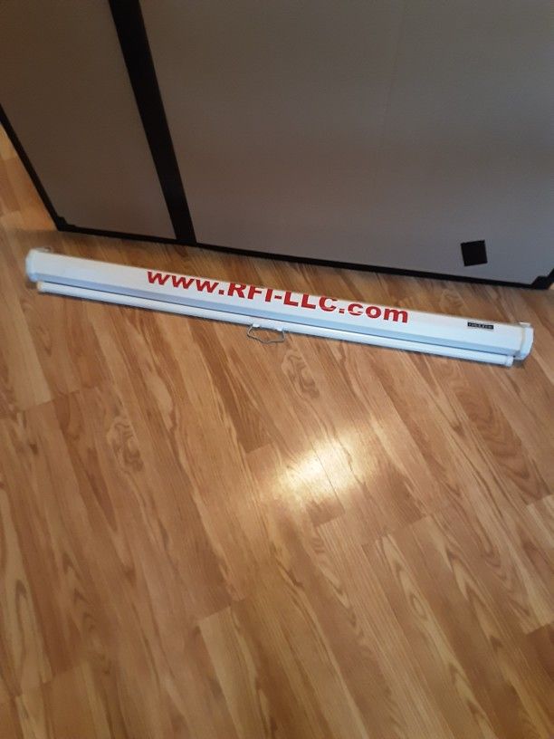 43x42 Long Movie Screen New