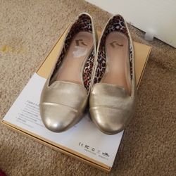 Size 7 Gold Flats Womens Shoes