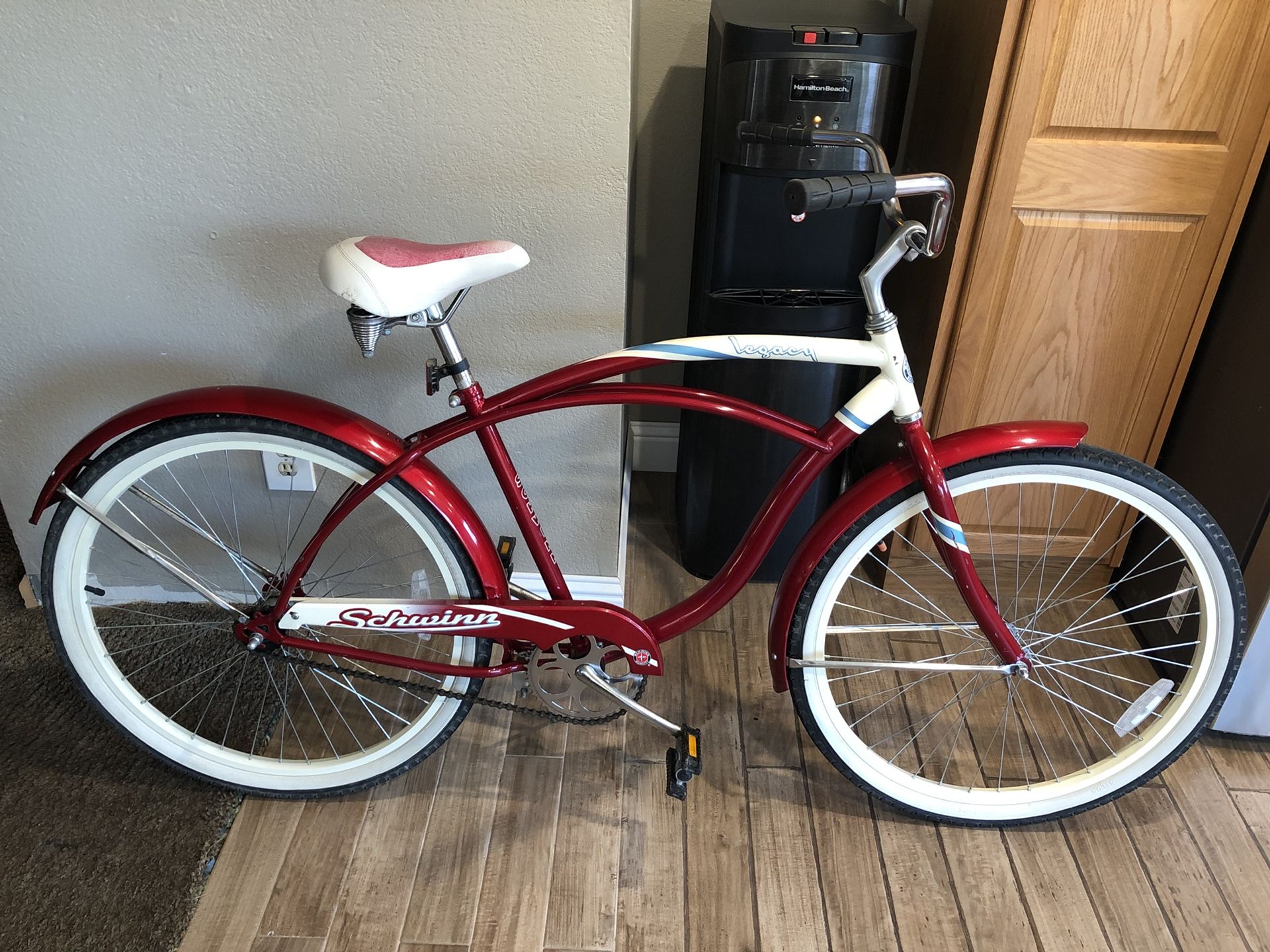 schwinn legacy beach cruiser