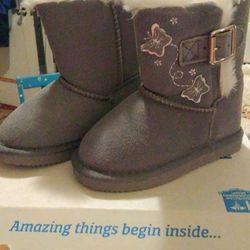 New Little Ones Grey Snow Boots
