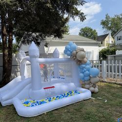 White Castle Bouncy House