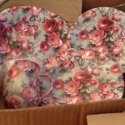 Dishes Beautiful Floral 4 Settings Total New In Boxes