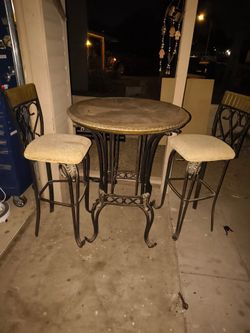 Round Bistro Table with 2 Bar Stools