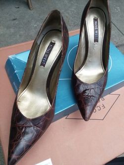 Women's shoes