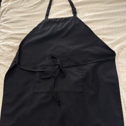 Black Adjustable Apron – Gently Used