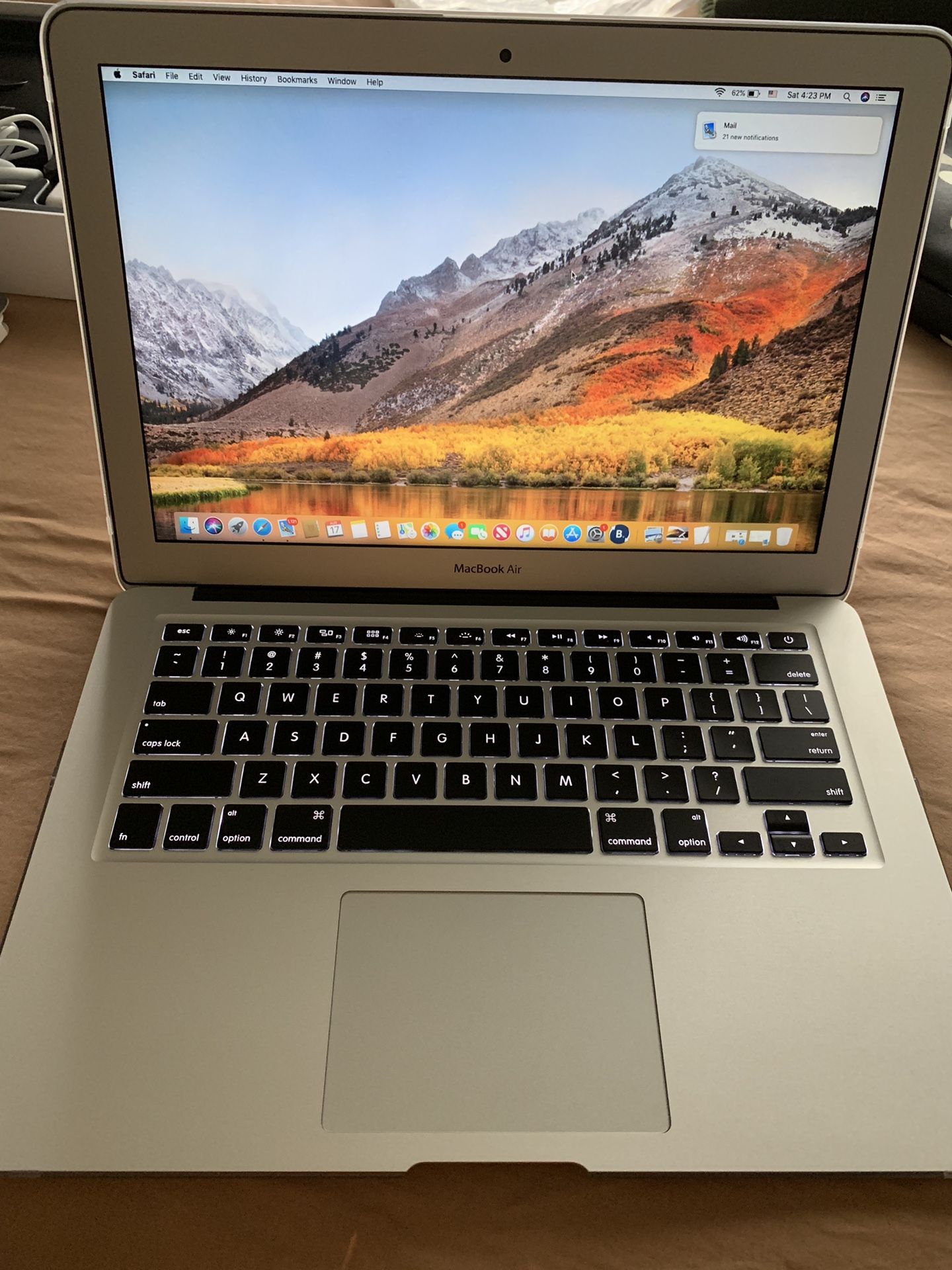 MacBook Air 13”