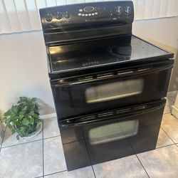 Maytag Electric Stove 