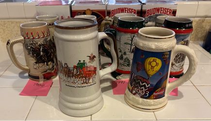 Budweiser Holiday Stein Collection 7 Steins