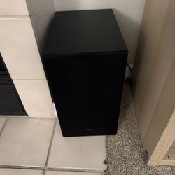 Moveout Sale : Samsung Speaker System with Subwoofer