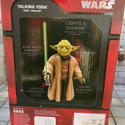 Star Wars Talking Yoda 