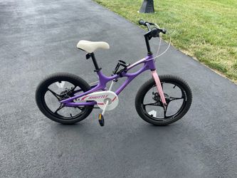 18” kids bike (RoyalBaby) with custom lights & water bottle holder 🚴‍♂️ ✨🧊